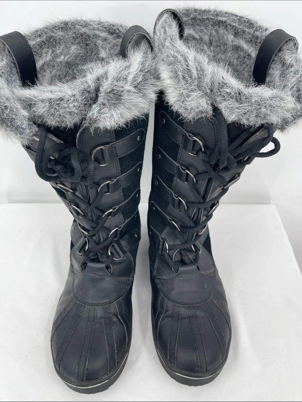 KHOMBU SIZE 11 Women's Black Faux-Fur Lace-Up Winter Boots with Grey Trim